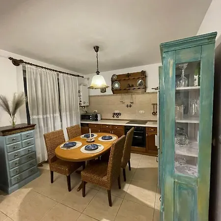 Apartment Apartament Yannis