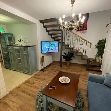 Apartament Yannis Apartment *