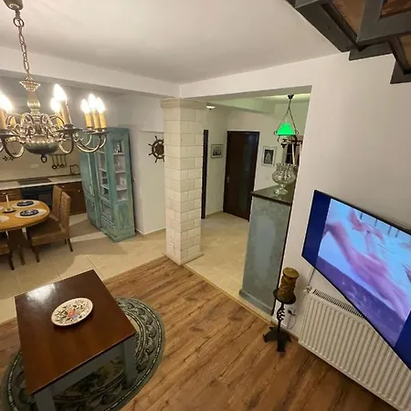 Apartament Yannis *
