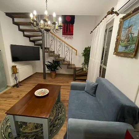 Apartament Yannis Apartment *